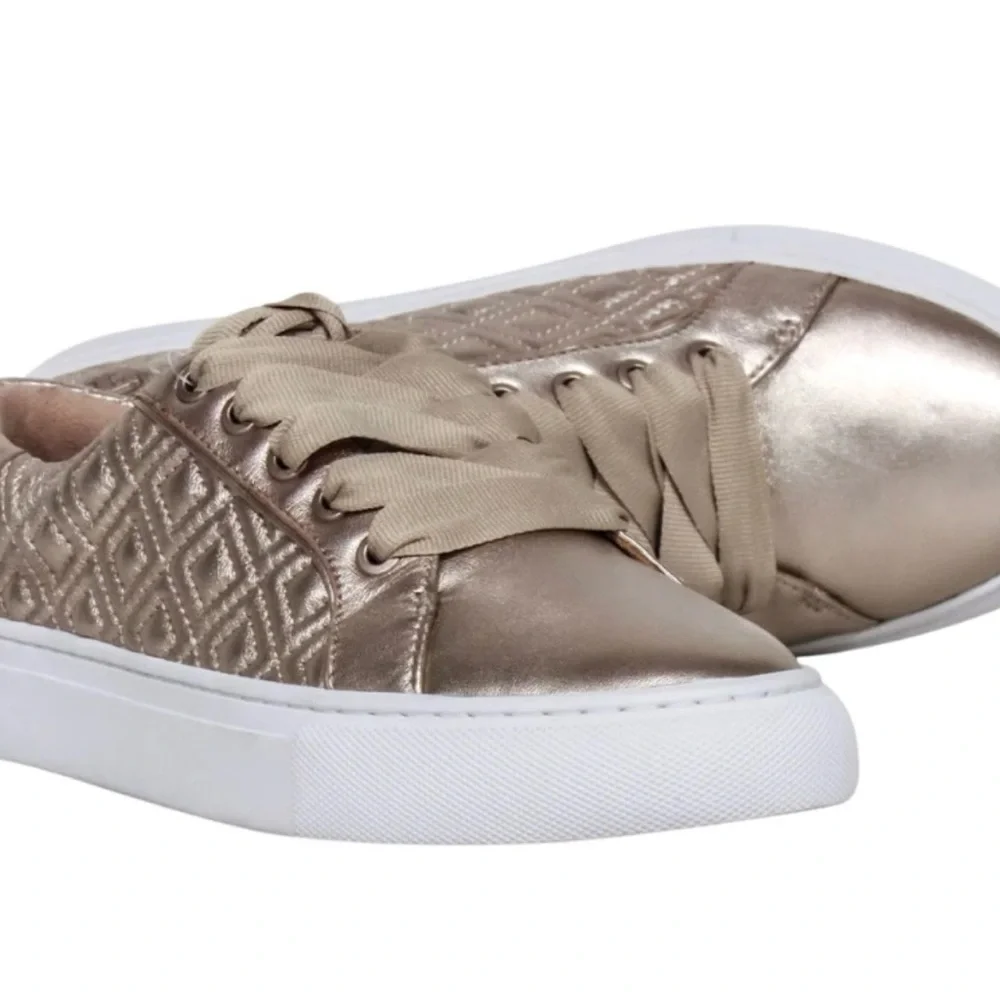 Tory Burch Marion fashion sneakers gold quilted leather size 10